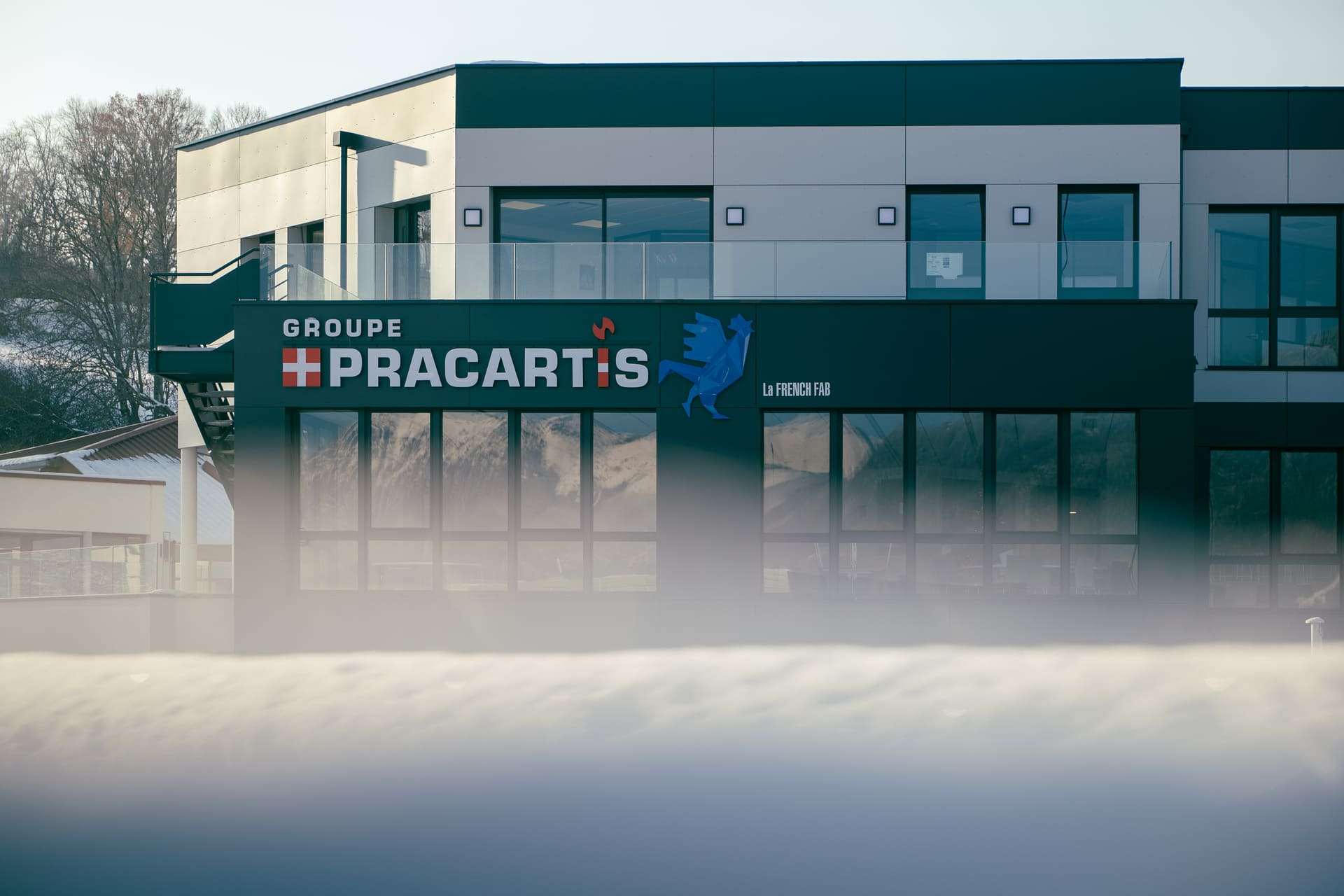 PRACARTIS Groupe - Solutions Globales d'Usinage de Précision